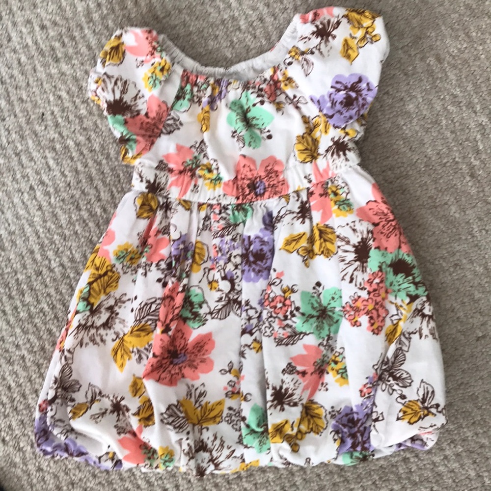 Courdoroy flower dress! 🌸